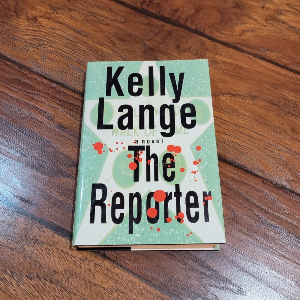 Kelly Lange book